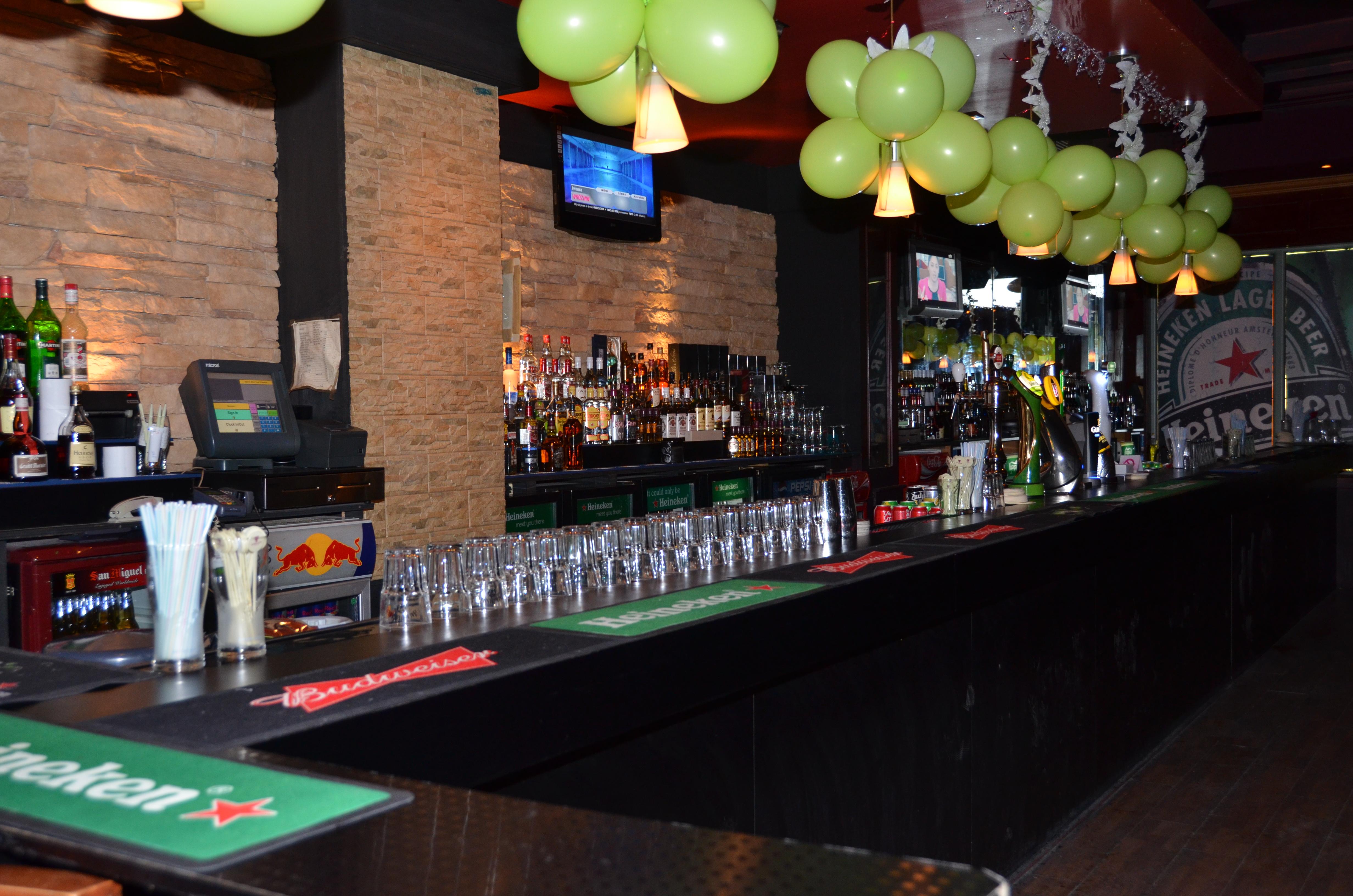 Pars International Hotel Manama Ngoại thất bức ảnh